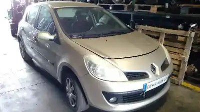 Veicolo di demolizione RENAULT CLIO III Confort Expression dell'anno 2007 alimentato K4J780