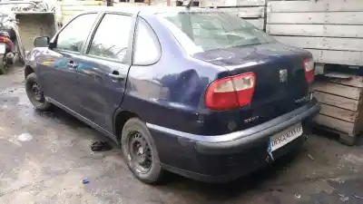 Vehículo de desguace SEAT CORDOBA BERLINA (6K2) Stella del año 2000 con motor AGP