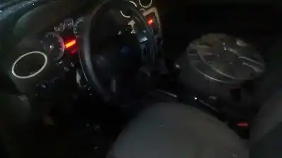 Veículo de Sucata ford focus berlina (cap) ambiente (d) do ano 2007 alimentado hhda