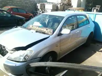 Vehicul casat toyota corolla (e12) 2.0 d-4d linea sol berlina al anului 2003 alimentat 1cdftv