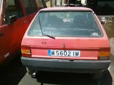 Véhicule à la ferraille seat                                               ibiza                                                                                                                                                                                                                                                      1.5                                                                                                                                                                                                                                                        de l'année 1988 alimenté 021a2000