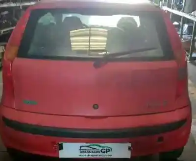 Veículo de Sucata fiat punto berlina (188) 1.2 8v dynamic do ano 2001 alimentado 188a4000