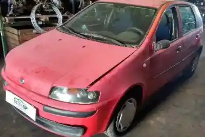 Veículo de Sucata fiat punto berlina (188) 1.2 8v dynamic do ano 2001 alimentado 188a4000