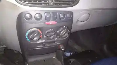 Veículo de Sucata fiat punto berlina (188) 1.2 8v dynamic do ano 2001 alimentado 188a4000