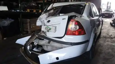 Veículo de Sucata ford focus berlina (cap) ghia do ano 2007 alimentado kkda