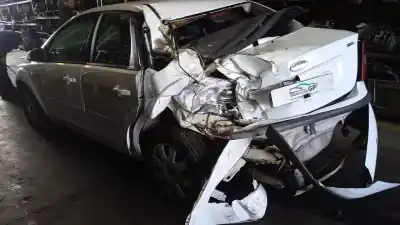 Veículo de Sucata ford focus berlina (cap) ghia do ano 2007 alimentado kkda