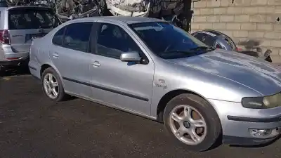 Vehicul casat seat                                               toledo (1m2)                                                                                                                                                                                                                                               executive                                                                                                                                                                                                                                                  al anului 2002 alimentat agn