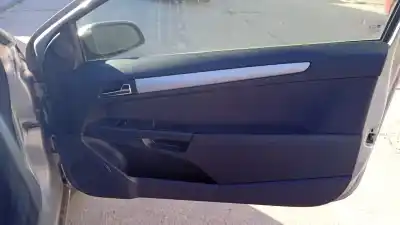 Здавання транспортного засобу opel astra gtc cosmo року 2006 потужний z17dth