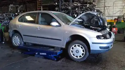 Sloopvoertuig seat leon (1m1) signo van het jaar 2004 aangedreven asv