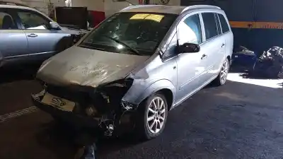 Sloopvoertuig opel zafira b cosmo van het jaar 2005 aangedreven z19dt