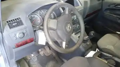 Sloopvoertuig opel zafira b cosmo van het jaar 2005 aangedreven z19dt