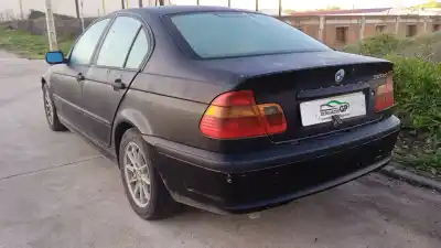 Veículo de Sucata bmw serie 3 berlina (e46) 320d do ano 2002 alimentado 204d4