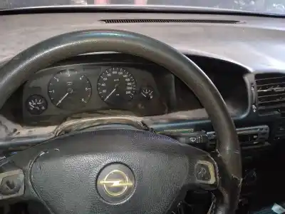 Veicolo di demolizione opel zafira a elegance dell'anno 2002 alimentato y20dth