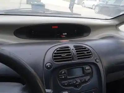 Veicolo di demolizione citroen xsara picasso 1.6 16v exclusive dell'anno 2002 alimentato nfv