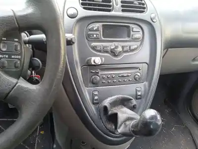 Veicolo di demolizione citroen xsara picasso 1.6 16v exclusive dell'anno 2002 alimentato nfv