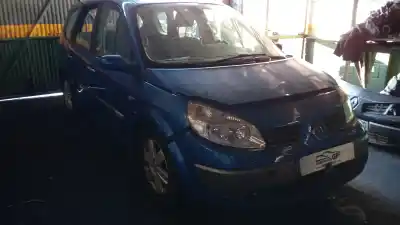 Veicolo di demolizione renault                                            scenic ii                                                                                                                                                                                                                                                  grand confort dynamique                                                                                                                                                                                                                                    dell'anno 2005 alimentato f9q