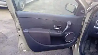 Veicolo di demolizione renault clio iii exception dell'anno 2006 alimentato d4f740