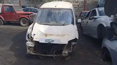 Veicolo di demolizione PEUGEOT PARTNER (S2) Combi Plus dell'anno 2006 alimentato RHY