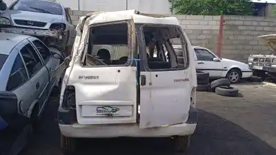 Veicolo di demolizione peugeot partner (s2) combi plus dell'anno 2006 alimentato rhy