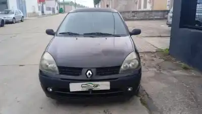 Vehículo de desguace RENAULT CLIO II FASE II (B/CB0) Authentique del año 2003 con motor D7F