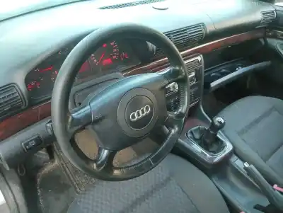 Veículo de Sucata audi a4 b5 avant (8d5) 2.5 tdi do ano 1999 alimentado afb