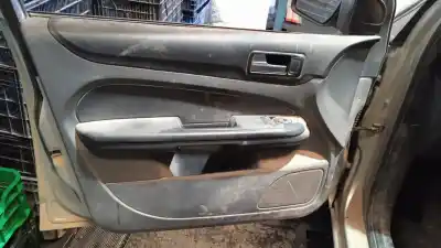 Veículo de Sucata ford focus berlina (cap) ghia do ano 2006 alimentado kkda