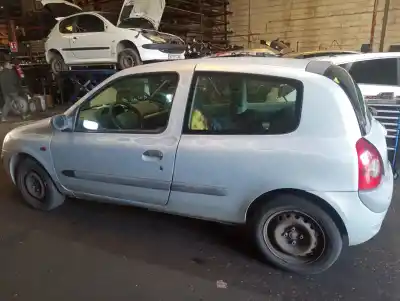 Здавання транспортного засобу renault   року 2001 потужний d4f