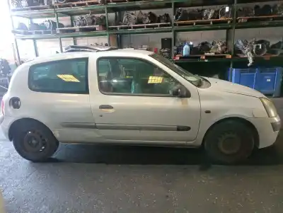 Здавання транспортного засобу renault   року 2001 потужний d4f