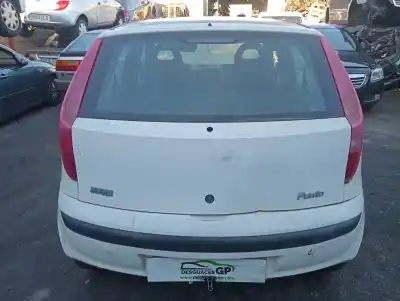 Veículo de Sucata fiat punto berlina (188) 1.2 8v dynamic do ano 2003 alimentado 188a4000