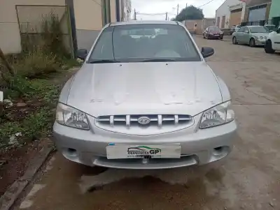 Veicolo di demolizione HYUNDAI ACCENT (LC) GL 4P dell'anno 2001 alimentato G4EA