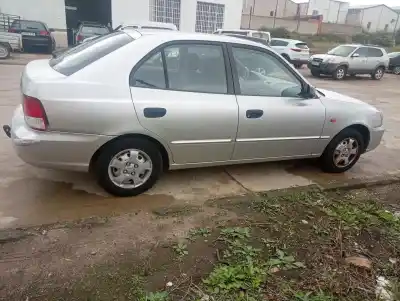 Veicolo di demolizione hyundai accent (lc) gl 4p dell'anno 2001 alimentato g4ea