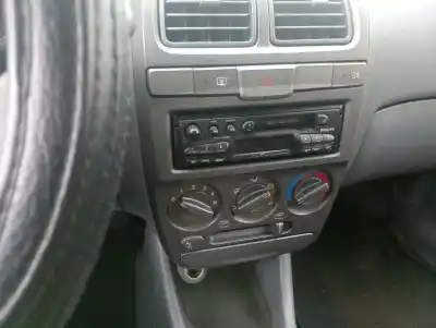 Veicolo di demolizione hyundai accent (lc) gl 4p dell'anno 2001 alimentato g4ea