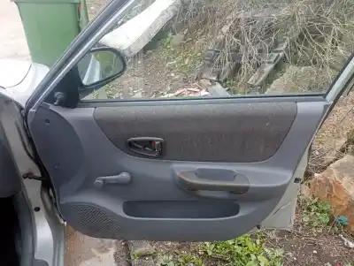 Veicolo di demolizione hyundai accent (lc) gl 4p dell'anno 2001 alimentato g4ea