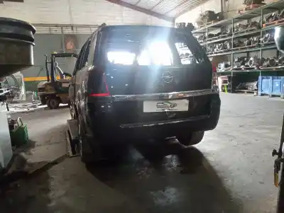 Veicolo di demolizione opel zafira b cosmo dell'anno 2005 alimentato z19dt