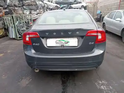 Veículo de Sucata volvo s60 lim. momentum do ano 2013 alimentado d5204t3