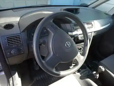 Veicolo di demolizione opel meriva cosmo dell'anno 2004 alimentato y17dt
