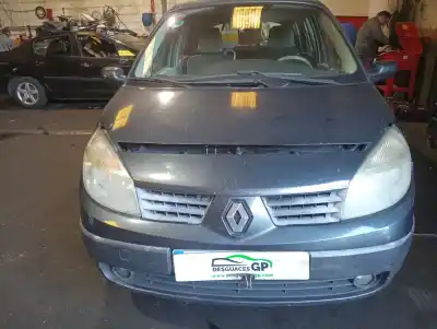 Veicolo di demolizione renault                                            scenic ii                                                                                                                                                                                                                                                  grand confort dynamique                                                                                                                                                                                                                                    dell'anno 2006 alimentato k4m