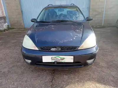 Veículo de Sucata FORD FOCUS TURNIER (CAK) Ghia do ano 2003 alimentado C9DB