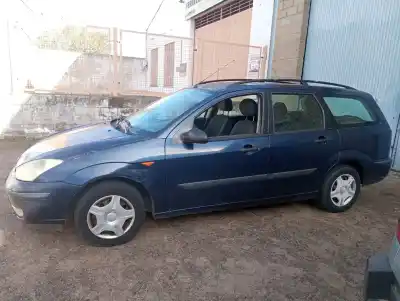 Veículo de Sucata ford focus turnier (cak) ghia do ano 2003 alimentado c9db