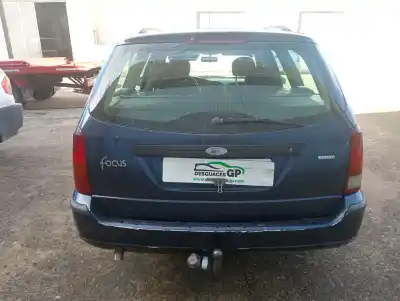 Veículo de Sucata ford focus turnier (cak) ghia do ano 2003 alimentado c9db