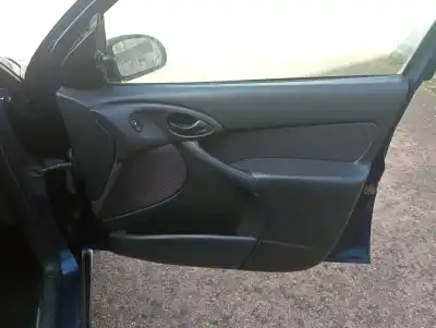 Veículo de Sucata ford focus turnier (cak) ghia do ano 2003 alimentado c9db