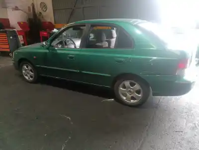 Veicolo di demolizione hyundai accent (lc) gl 4p dell'anno 2000 alimentato g4ec