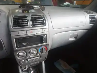 Veicolo di demolizione hyundai accent (lc) gl 4p dell'anno 2000 alimentato g4ec