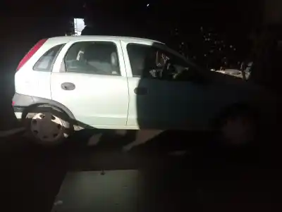 Здавання транспортного засобу opel corsa c club року 2002 потужний z12xe