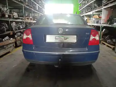 Véhicule à la ferraille volkswagen                                         passat berlina (3b3)                                                                                                                                                                                                                                       advance                                                                                                                                                                                                                                                    de l'année 2005 alimenté azm