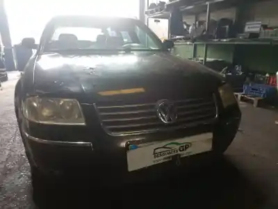 Vehicul casat VOLKSWAGEN                                         PASSAT BERLINA (3B3)                                                                                                                                                                                                                                       Highline                                                                                                                                                                                                                                                   al anului 2002 alimentat AVF