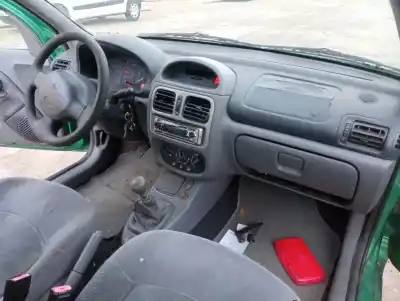 Утилизация автомобиля renault clio ii fase i (b/cbo) 1.4 alize 75 cv / 55 kw года 2000 питание e7j780