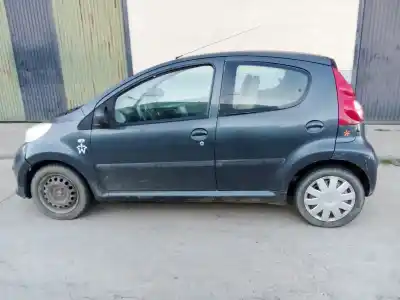 Veículo de Sucata peugeot 107 básico do ano 2007 alimentado 1kr