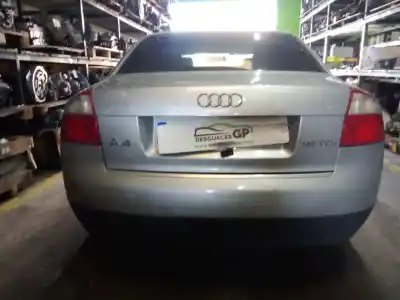 Veicolo di demolizione audi a4 berlina (8e) 1.9 tdi (96kw) dell'anno 2001 alimentato awx