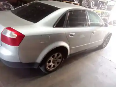 Veicolo di demolizione audi a4 berlina (8e) 1.9 tdi (96kw) dell'anno 2001 alimentato awx